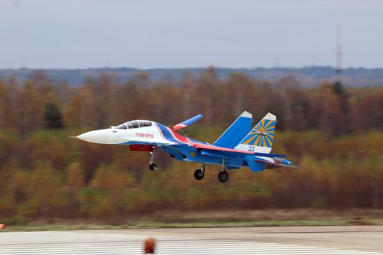 Russkiye Vityazi aerobatics team get first four Sukhoi 30SM fighter jets