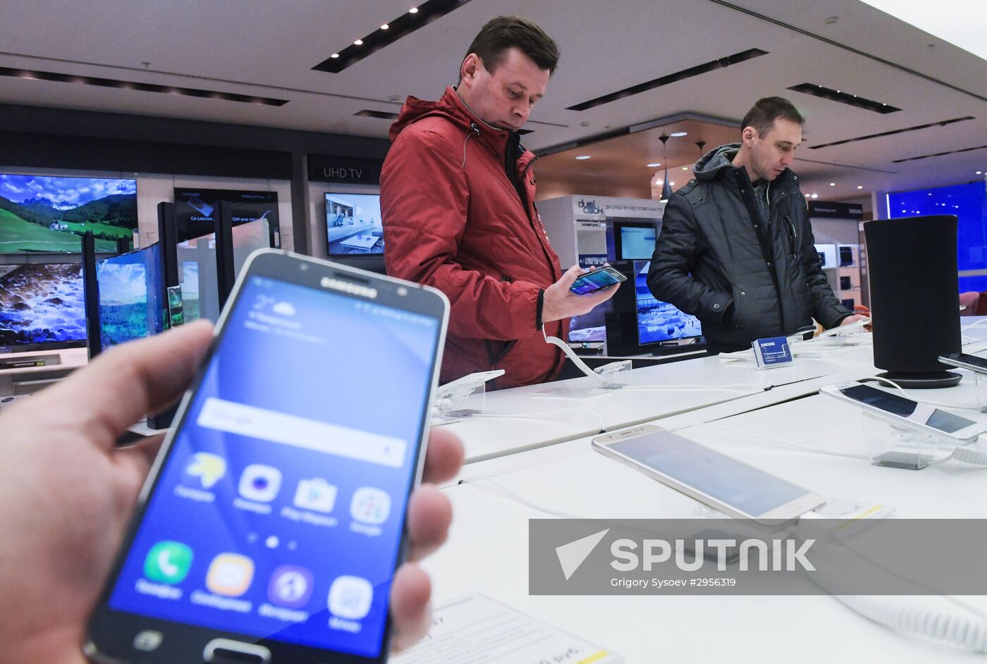Samsung store on Tverskaya Street, Moscow
