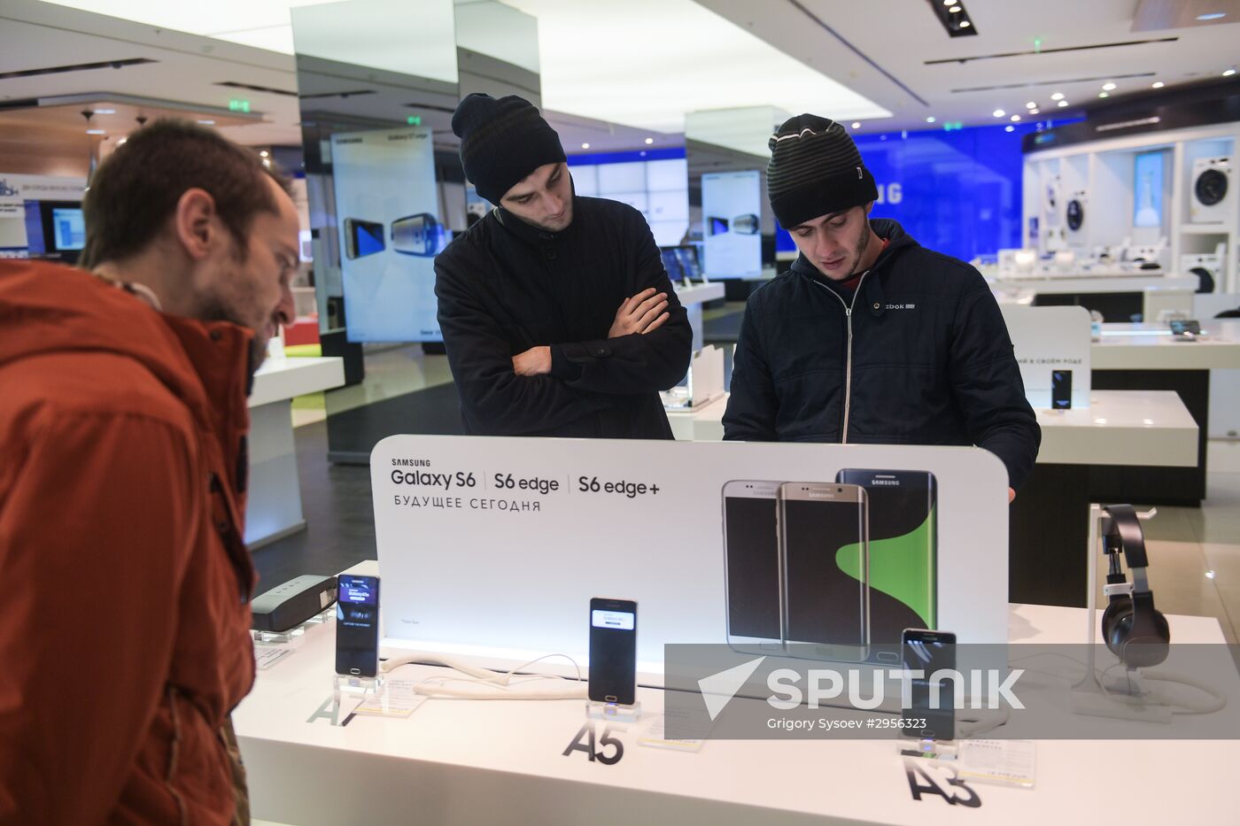 Samsung store on Tverskaya Street, Moscow