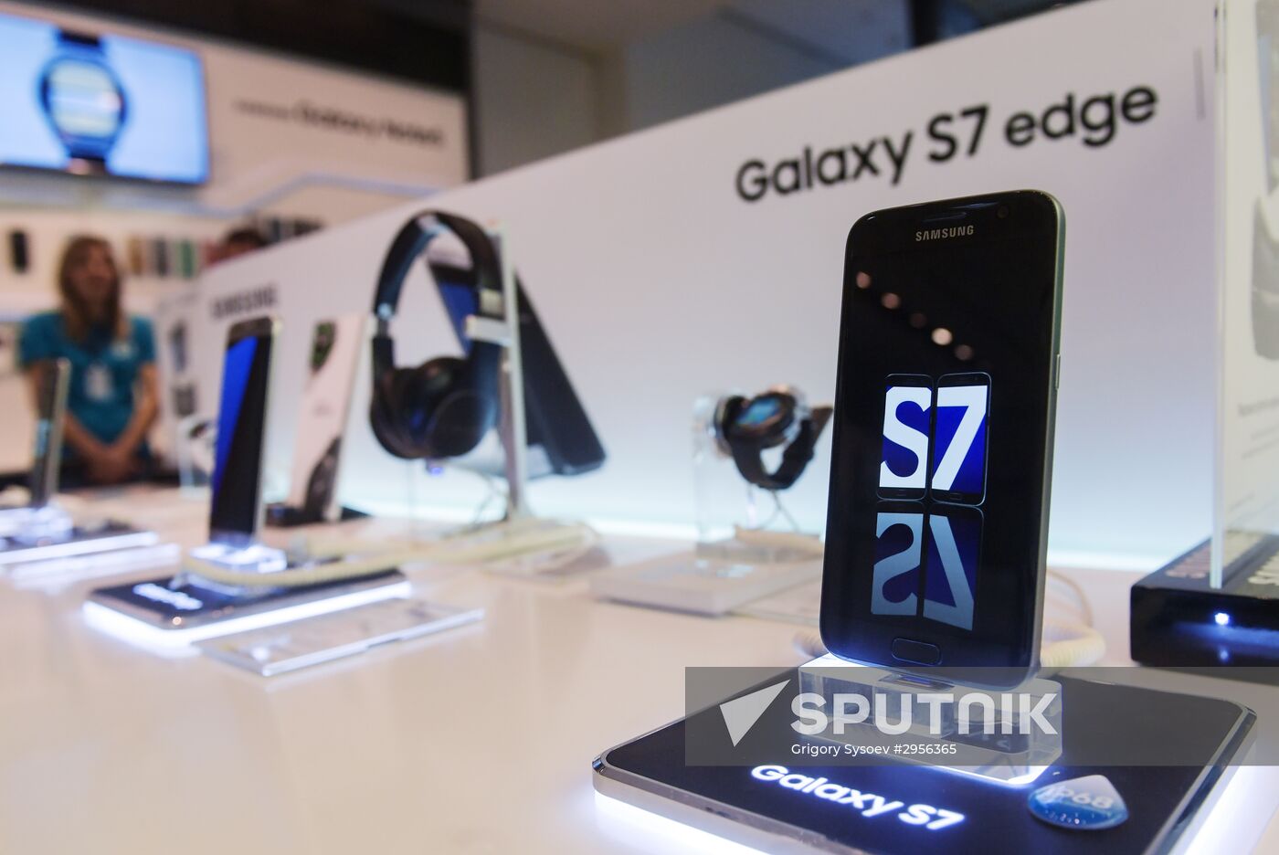 Samsung store on Tverskaya Street, Moscow