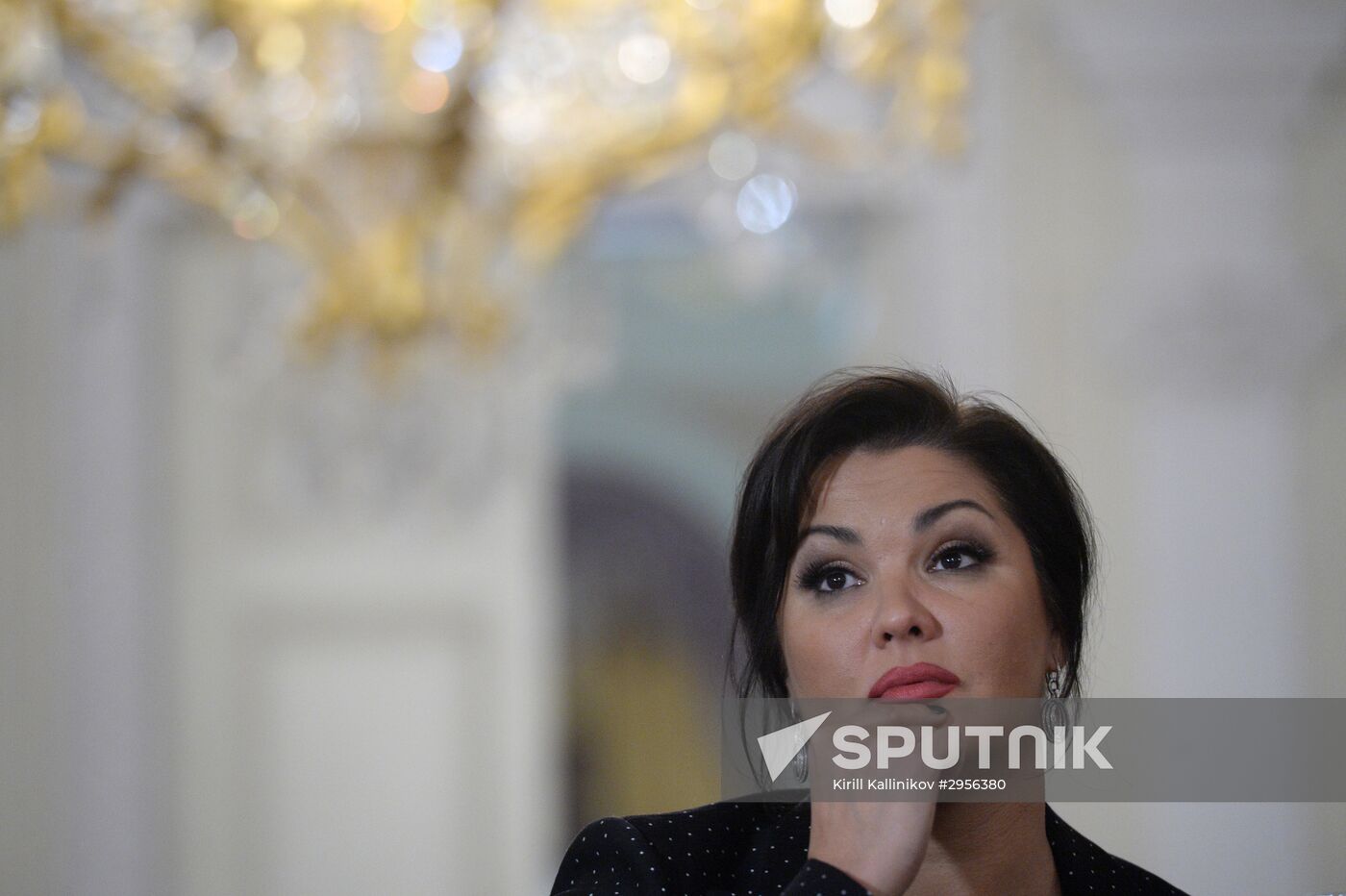 News conference on premiere of Giacomo Puccini's opera "Manon Lescaut"