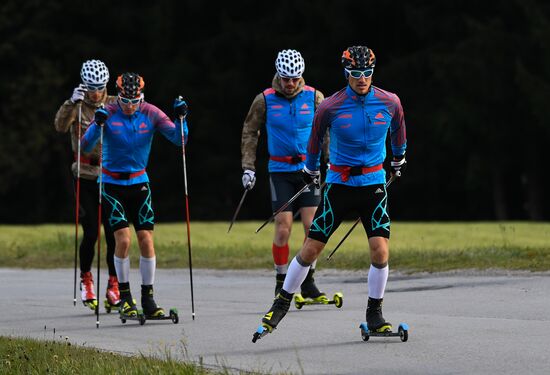 National skiing team training session