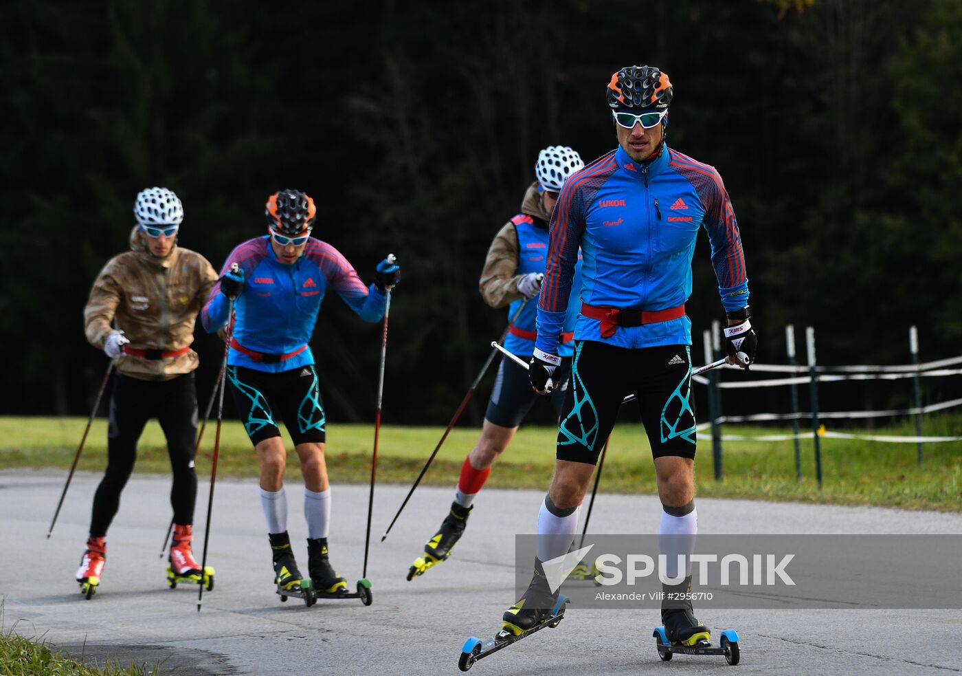National skiing team training session