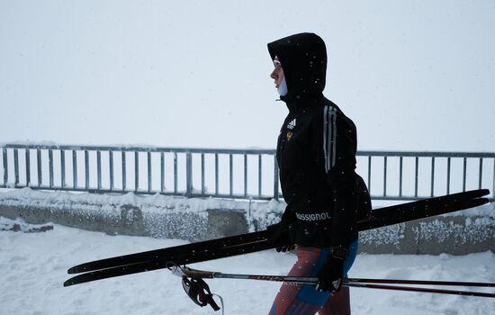 National skiing team training session