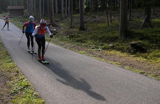 National skiing team training session