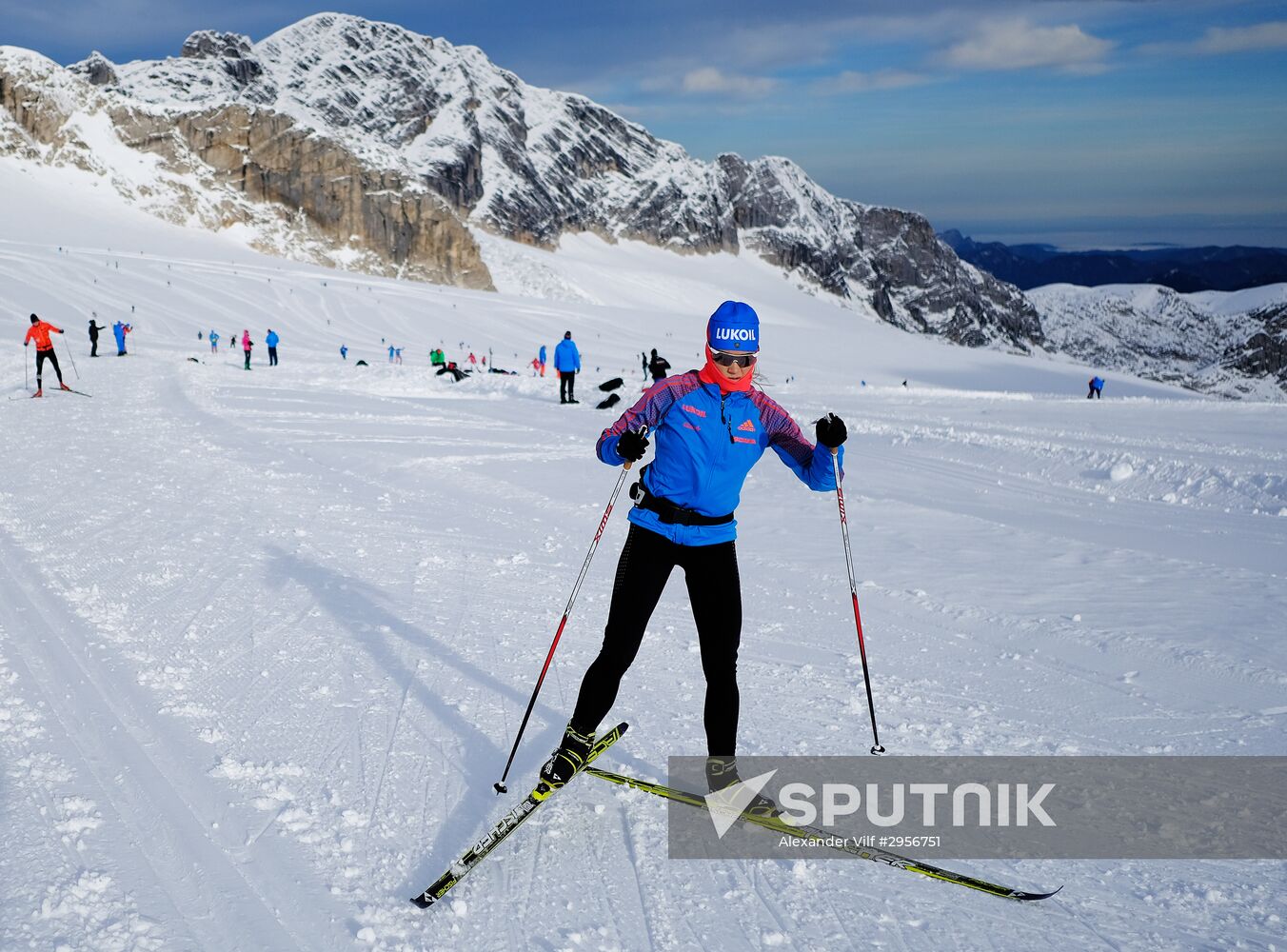 National skiing team training session