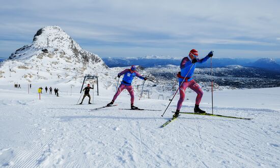 National skiing team training session