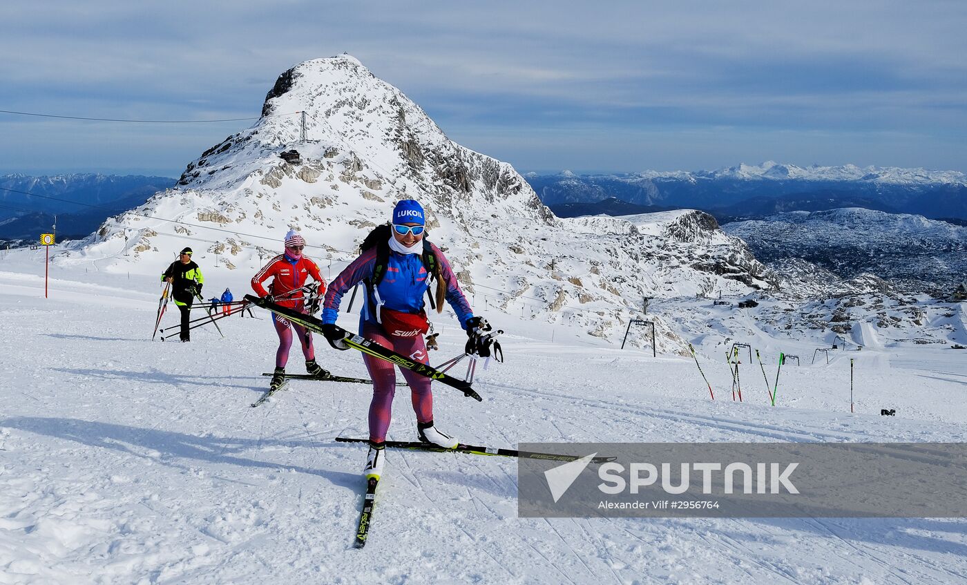 National skiing team training session