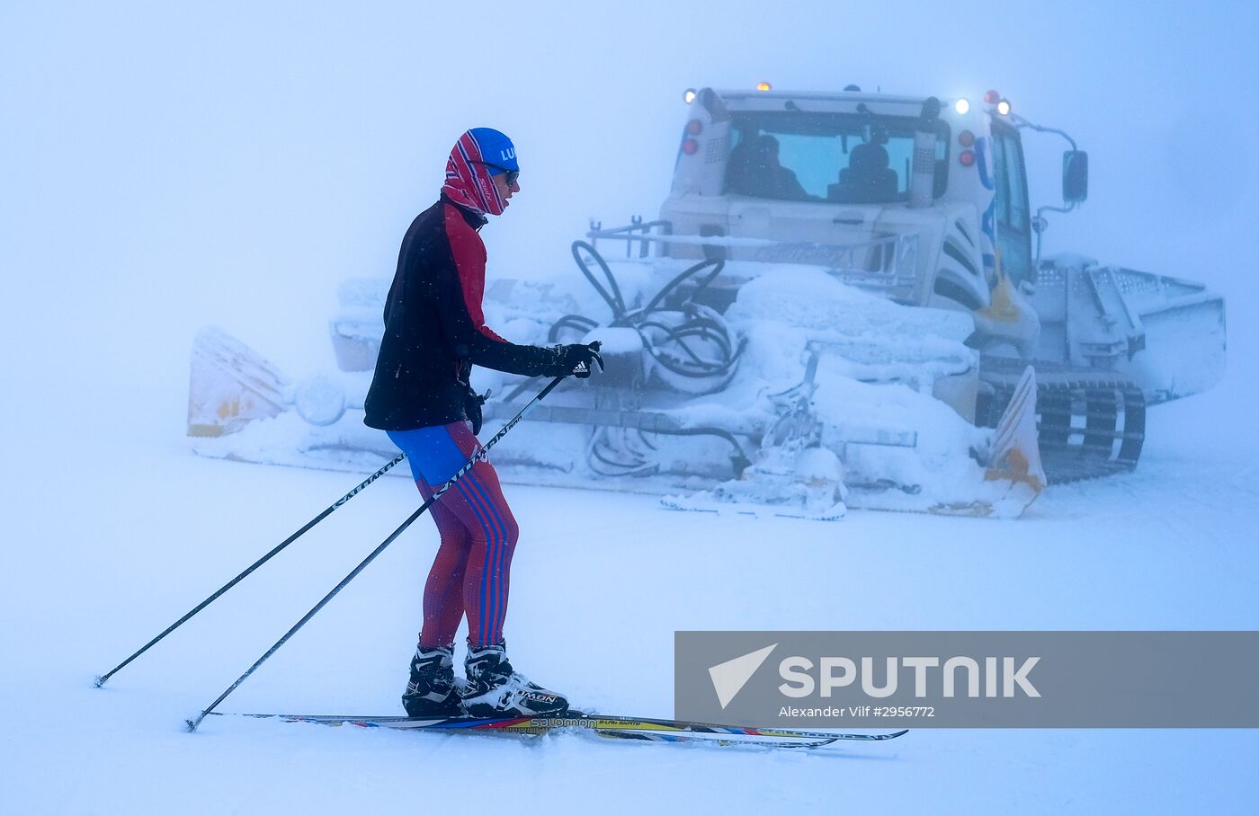 National skiing team training session
