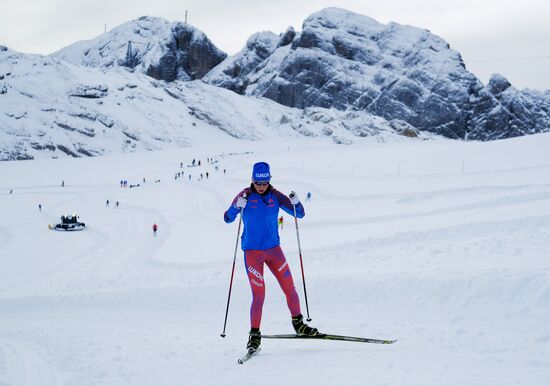 National skiing team training session