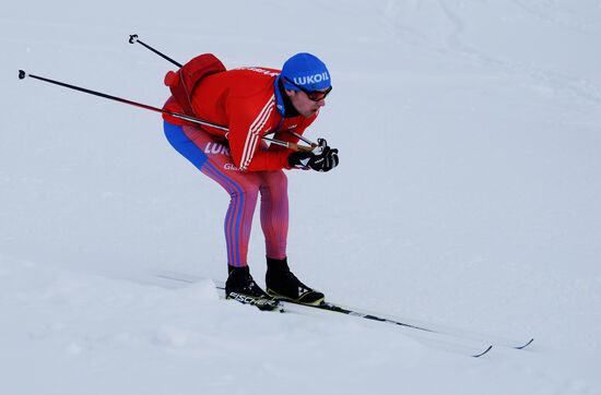 National skiing team training session