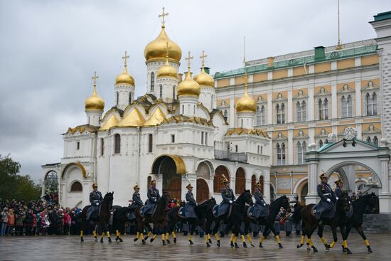 The year's last guard mounting ceremony of dismounted and cavalry guards