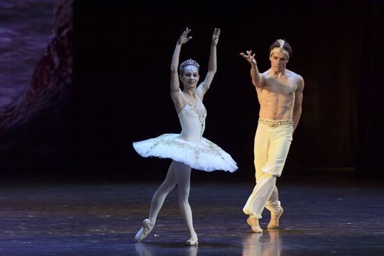 Kremlin Gala Ballet Stars of the 21st Century