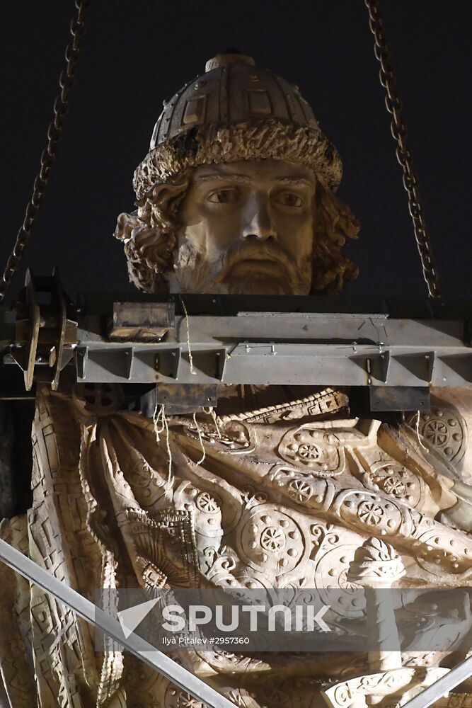 Transporation and installation of monument to Prince Vladimir