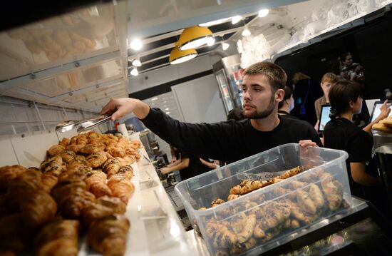 Israeli Cofix chain opens first coffee shop in Moscow