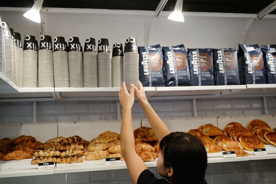 Israeli Cofix chain opens first coffee shop in Moscow