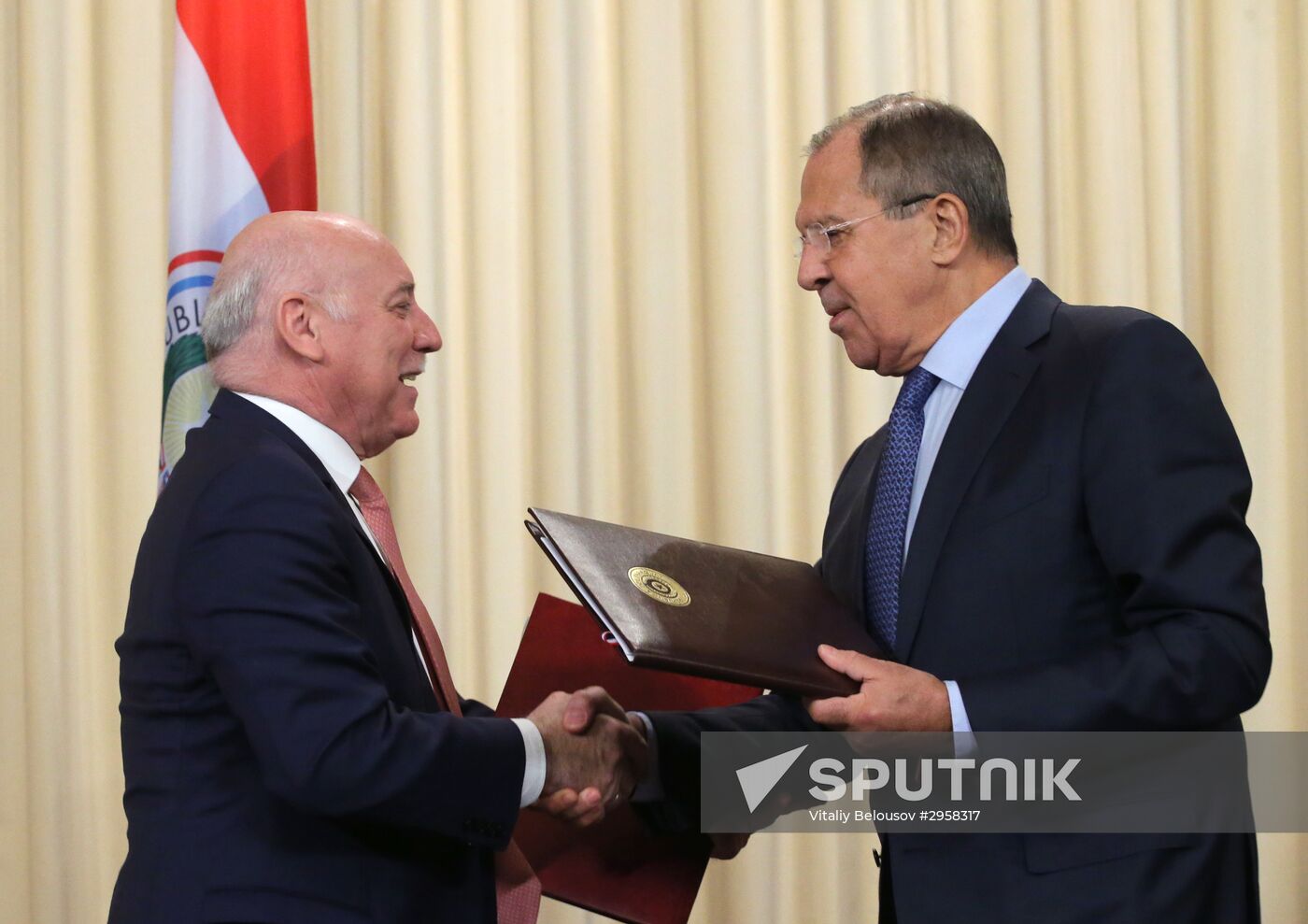 Sergey Lavrov meets with Eladio Loizaga