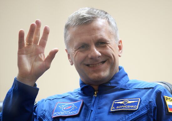 News conference with ISS Expedition 49/50 crew