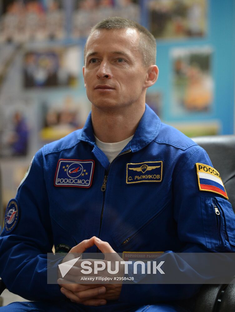 News conference with ISS Expedition 49/50 crew