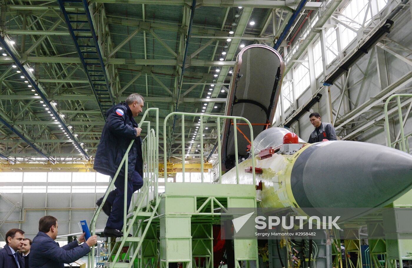 Russian Deputy Prime Minister Dmitry Rogozin visits MiG plant