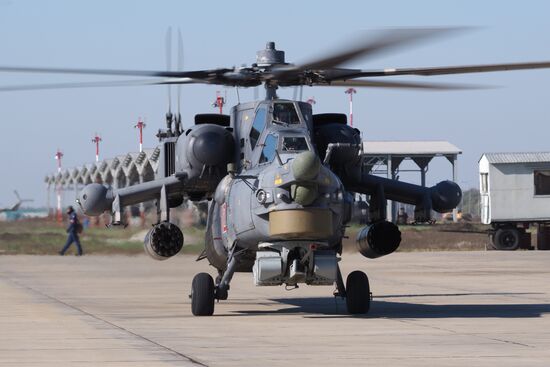 Helicopter regiment drills in Krasnodar Territory