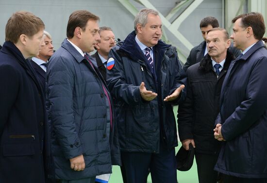 Russian Deputy Prime Minister Dmitry Rogozin visits MiG