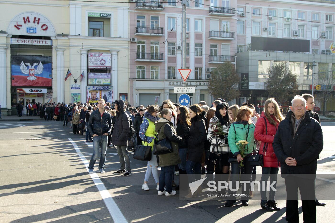 Paying last respects to DPR militia commander Arsen Pavlov (Motorola) in Donetsk