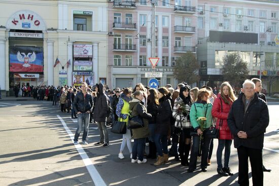 Paying last respects to DPR militia commander Arsen Pavlov (Motorola) in Donetsk