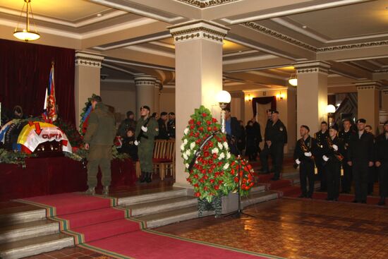 Paying last respects to DPR militia commander Arsen Pavlov (Motorola) in Donetsk