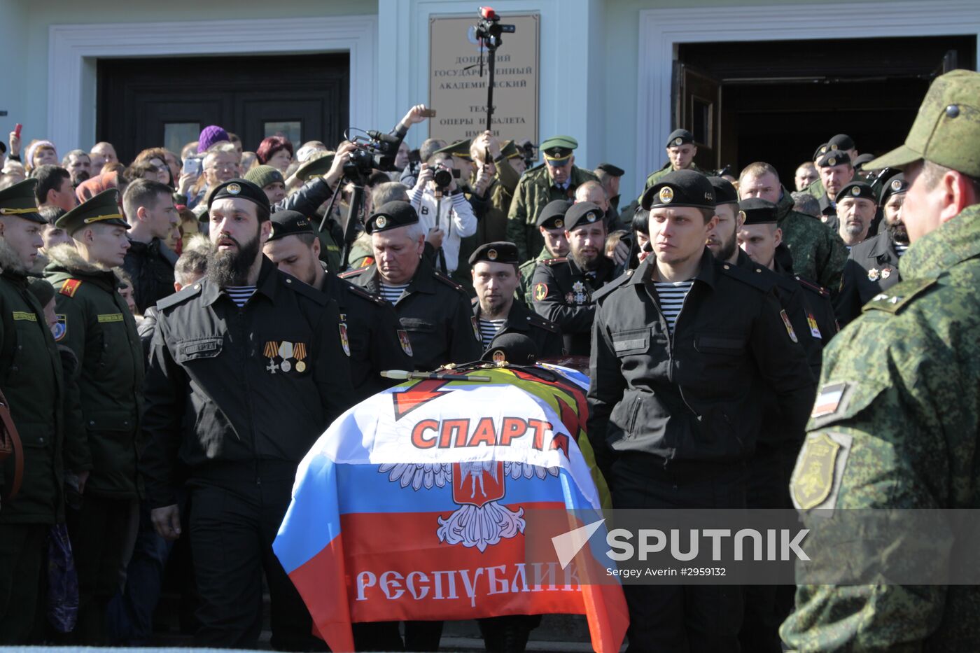 Paying last respects to DPR separatists' commander Arsen Pavlov (aka Motorola) in Donetsk