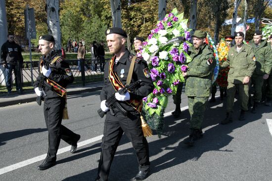 Paying last respects to DPR separatists' commander Arsen Pavlov (aka Motorola) in Donetsk