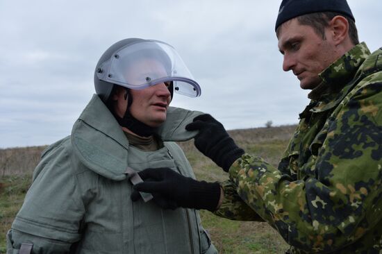 Removal of mines from agricultural land in Chechnya