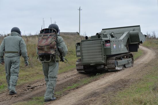 Removal of mines from agricultural land in Chechnya
