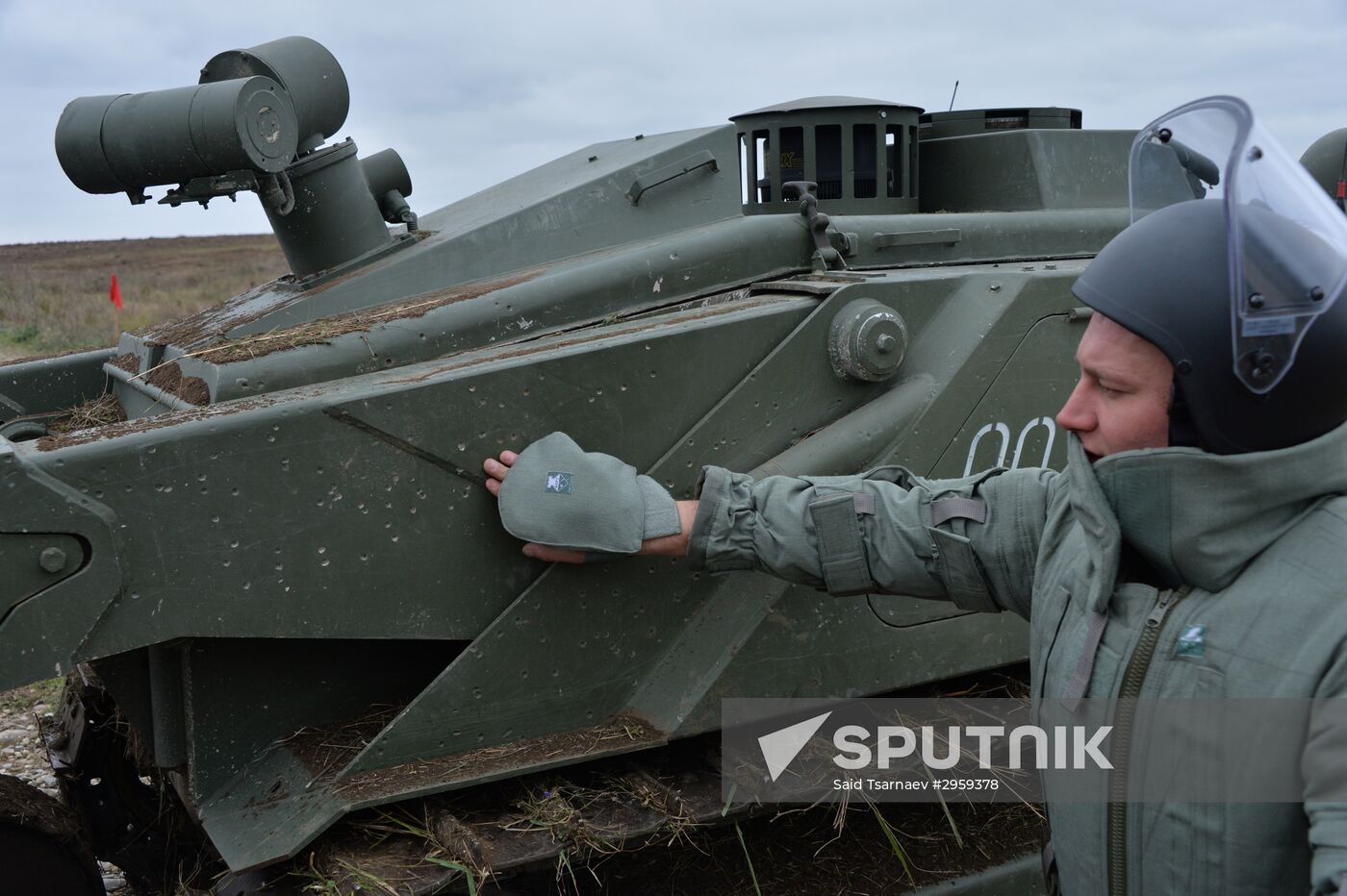 Removal of mines from agricultural land in Chechnya