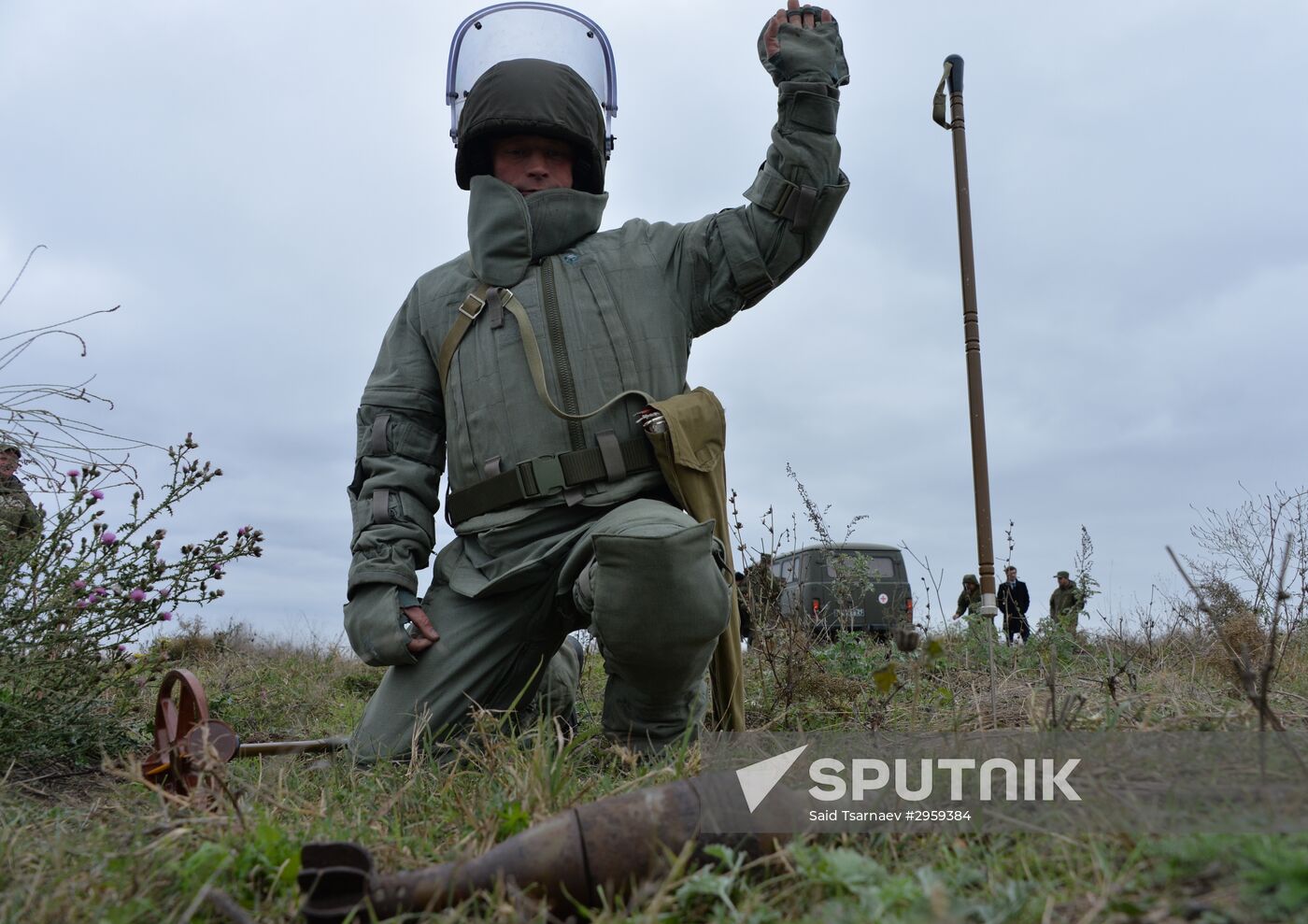 Removal of mines from agricultural land in Chechnya