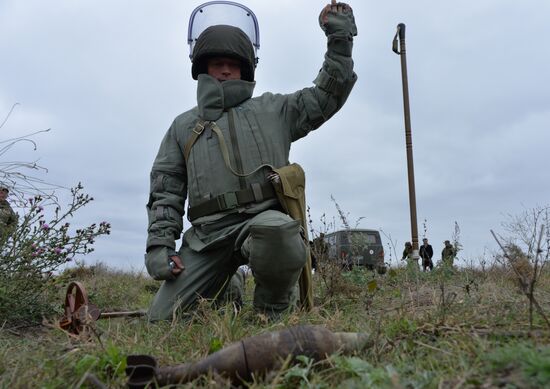 Removal of mines from agricultural land in Chechnya