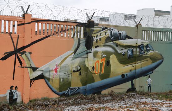 Graffiti in Perm featuring history of Russian aviation
