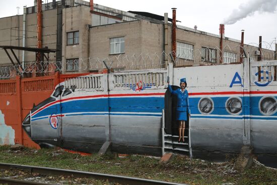 Graffiti in Perm featuring history of Russian aviation