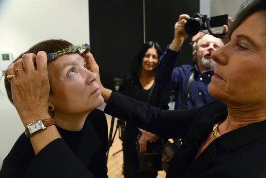 News conference and jewelry presentation