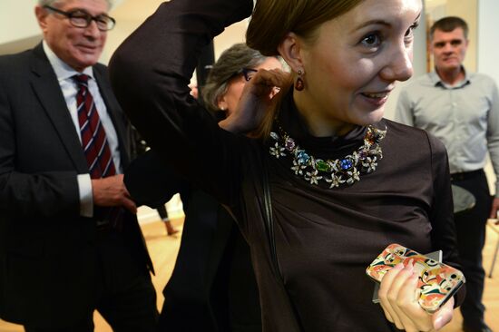 News conference and jewelry presentation