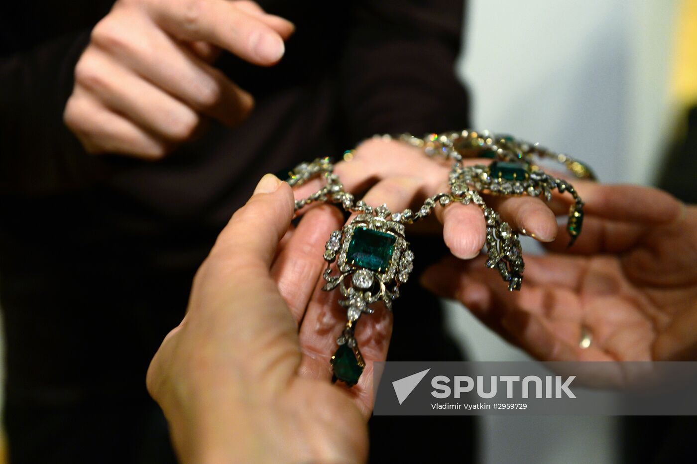 News conference and jewelry presentation