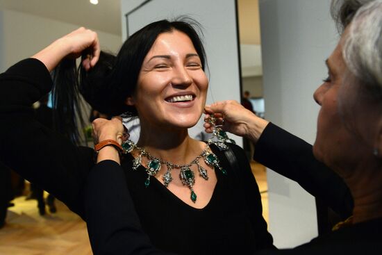 News conference and jewelry presentation