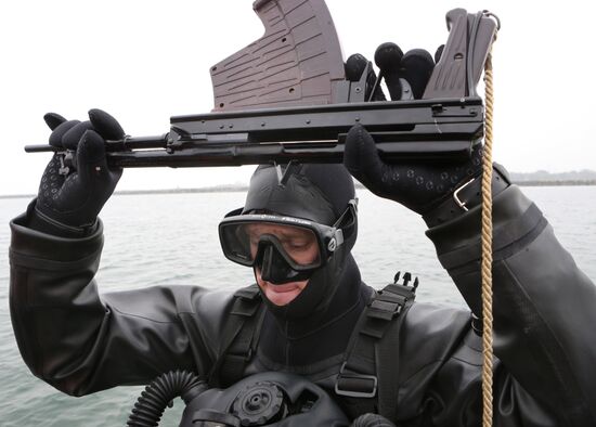 Military swimmers of the Baltic naval base hold training