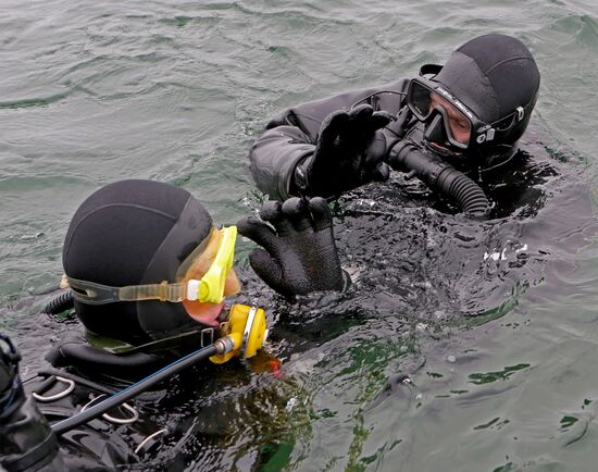 Military swimmers of the Baltic naval base hold training