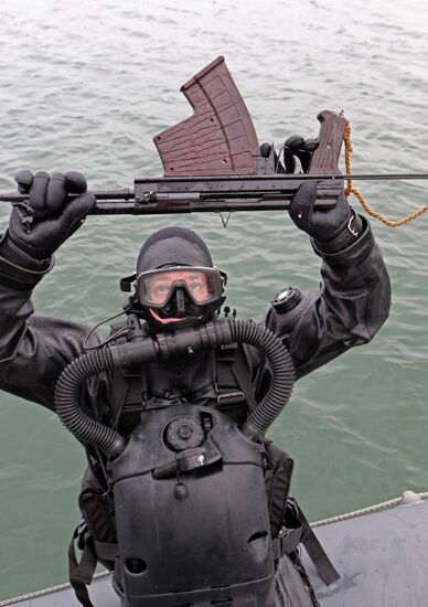 Military swimmers of the Baltic naval base hold training
