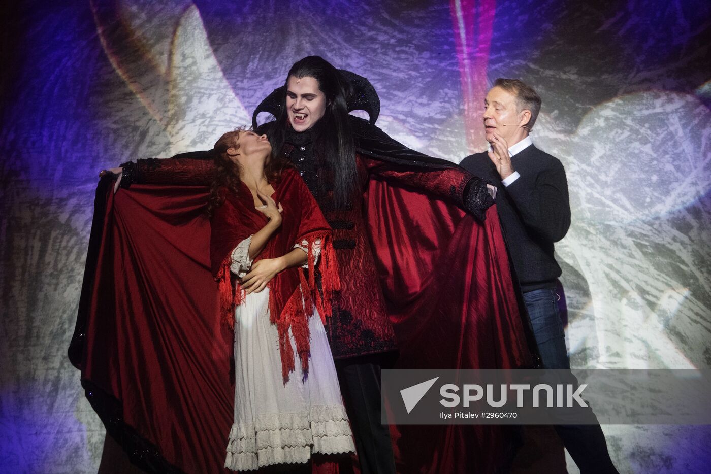 Dance of the Vampires musical rehearsal