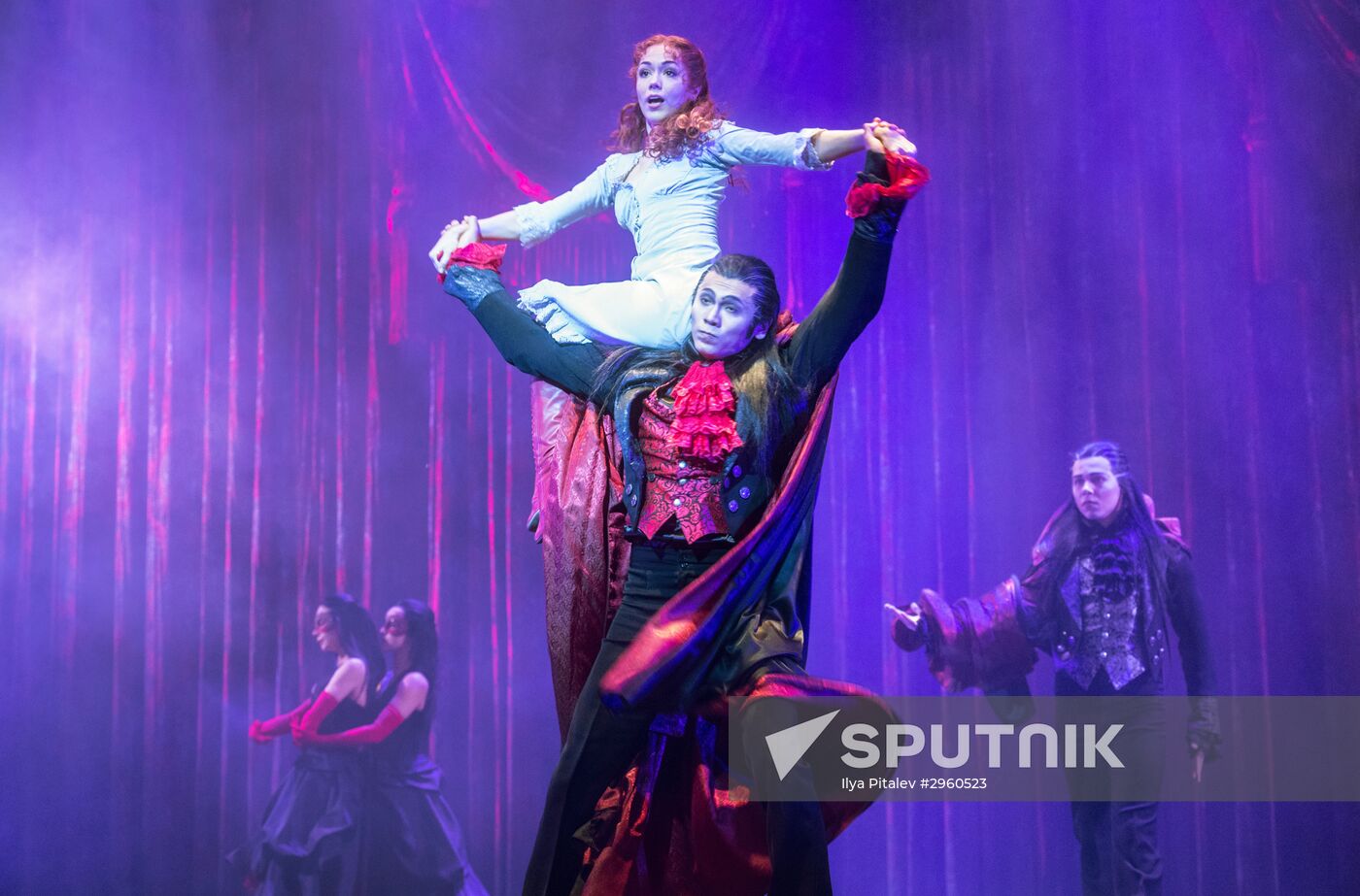 Dance of the Vampires musical rehearsal