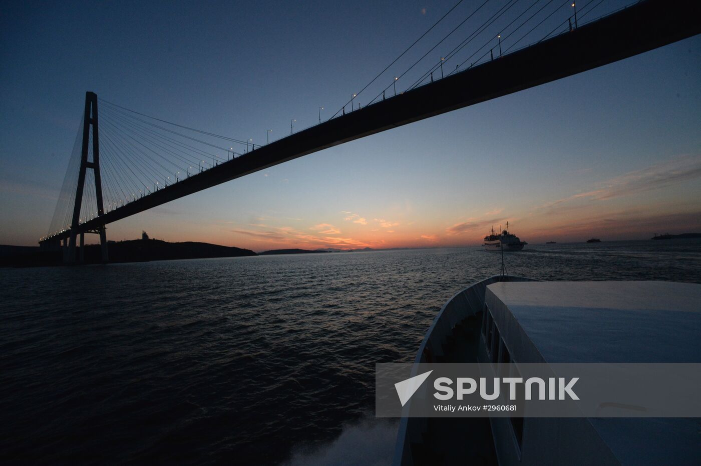 Pacific Fleet's sea rescue service holds drill