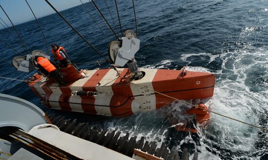 Pacific Fleet's sea rescue service holds drill