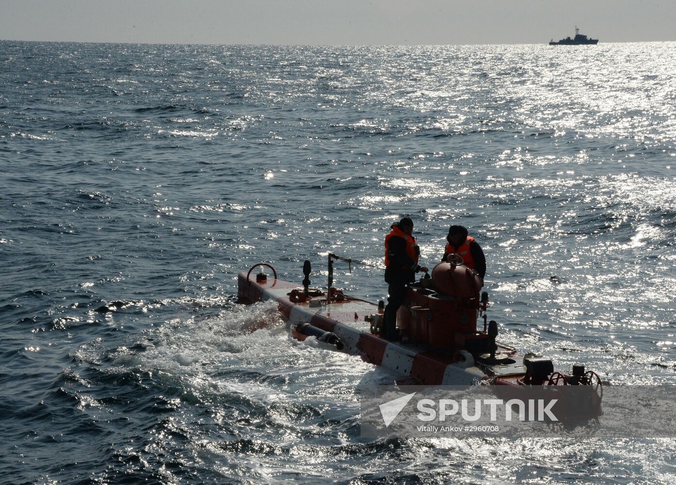 Pacific Fleet's sea rescue service holds drill
